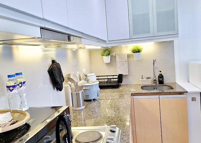 Luxury Coastal Suite, Grand Canal View Manila