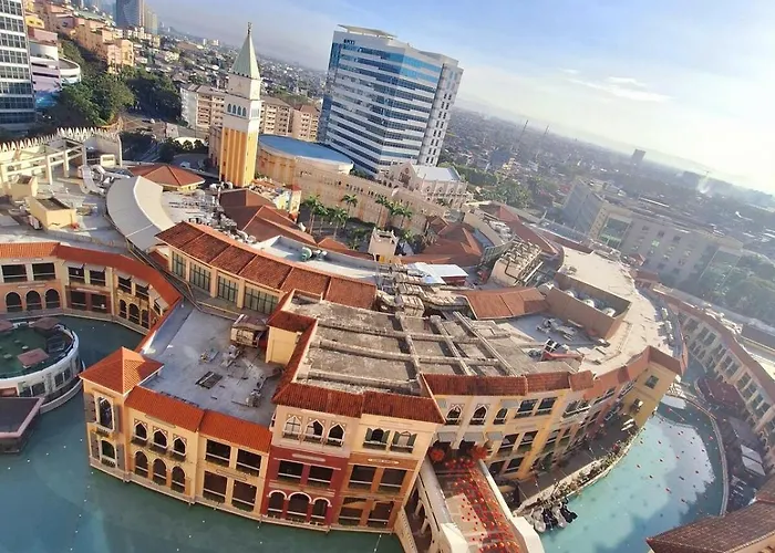 Luxury Coastal Suite, Grand Canal View * Manila