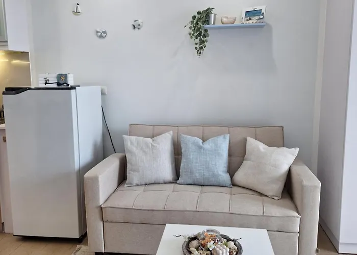 Luxury Coastal Suite, Grand Canal View * Manila